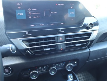 Citroen C4 III SUV 1.2 PureTech 130KM 2021 Citroen C4 1.2 PureTech, Salon Polska, zdjęcie 11