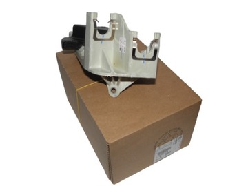 КРЕПЛЕНИЕ КРОНШТЕЙНА ТРОСА ПЕРЕКЛЮЧЕНИЯ ПЕРЕДАЧ CITROEN C4