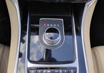 Jaguar XE Sedan 2.0 i4 180KM 2016 Jaguar XE 2016r. SALON POLSKA. 2.0 DIESEL. AUTOMAT.Uszkodzony lewy przod., zdjęcie 17