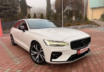 Volvo V60 II  Kombi 2.0 D4 190KM 2019 Volvo V60 R_DESIGN 2.0D4 AWD 190ps AutoMat8Biegow HiBeamLED SerwisASO VAT23, zdjęcie 7