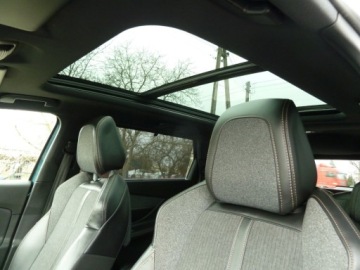 Peugeot 5008 II Crossover 1.2 PureTech 130KM 2017 Peugeot 5008 GT LINEKLIMATYZACJASKORYPANORAMA DACHNAWIGACJAELEKTRYKA7 OSOB, zdjęcie 17