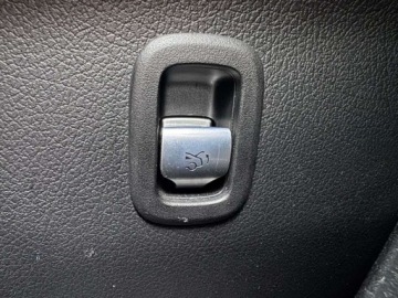 Mercedes Klasa C W206 Limuzyna 2.0 220d 200KM 2023 Mercedes-Benz Klasa C C 220 d 4MATIC AMG Kamera MBUX Grzana kierownica, zdjęcie 24