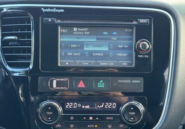 Mitsubishi Outlander III SUV Facelifting 2015 2.2 DI-D 150KM 2016 Mitsubishi Outlander 2,2 150KM AWD AUTOMAT 7os FullLED I wlasciciel Salon, zdjęcie 21