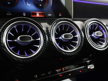 Mercedes CLA C118/X118 Shooting Brake 2.0 200d 150KM 2019 Mercedes CLA 200 automat multibeam LED,, zdjęcie 27