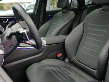 Mercedes GLC C254/X254 Coupe 2.0 200 204KM 2025 MERCEDES-BENZ GLC 200 4-Matic AMG Line 2.0 (204KM) 2025, zdjęcie 5