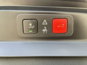 Peugeot 5008 II Crossover 1.5 BlueHDI 130KM 2019 Peugeot 5008 1.5HDI GT line Masaże 7osobowy Navi, zdjęcie 6