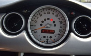 Mini One I 1.6 90KM 2002 MINI ONE 1.6B Klima Zadbany Serwisowany 1.6 Benzyna 90KM, zdjęcie 30