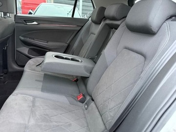 Volkswagen Golf VII Hatchback 5d Facelifting 1.5 TSI ACT 150KM 2020 Volkswagen Golf 1.5eTSI 150KM Style DSGKameraMATRIXACCNiski PrzebiegASOFV23, zdjęcie 12