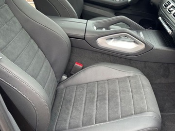 Mercedes GLE V167 SUV Facelifting 2.0 300d 269KM 2025 MERCEDES-BENZ GLE 300 d 4-Matic AMG Line 2.0 (269KM) 2025, zdjęcie 9