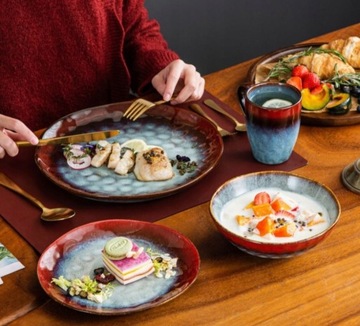 Сервиз Vancasso STARRY из красного керамогранита на Рождество, 48 шт./12 персон.