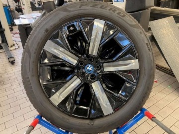 BMW iX SUV 71kWh 326KM 2022 BMW iX BMW Model iX40 M Salon PLF-ra Vat 23 Elektryczny 326KM, zdjęcie 36