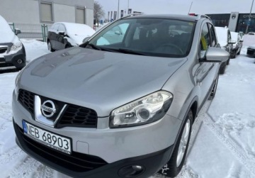 Nissan Qashqai I Crossover 2.0 140KM 2010 Nissan Qashqai2 panorama 7- osobowy 2.0 Benzyna 141KM, zdjęcie 13