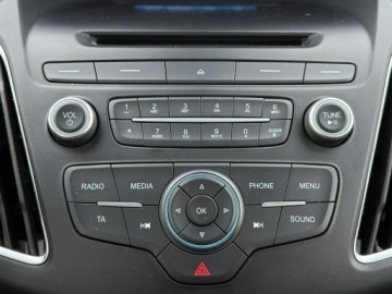 Ford Focus III Kombi Facelifting 1.6 TDCi 115KM 2015 Ford Focus 1.6 TDCi 8V 115KM 2015r Salon PL, zdjęcie 20