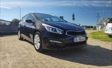 Kia Ceed II Kombi Facelifting 1.6 GDI 135KM 2017 Kia Ceed Kia Ceed II (2012 - 2018) 1.6 92000 ksiazka 1.6 Benzyna 135KM