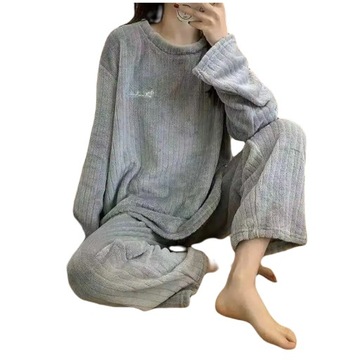 MODNY DAMSKI SWETER BLUZA DRESOWA POLAR JESIE