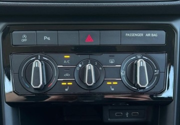 Volkswagen T-Cross SUV 1.0 TSI 110KM 2021 Volkswagen T-Cross Life Pakiety, GPS, Podgrzewane fotele, Rozpoznawanie z, zdjęcie 24