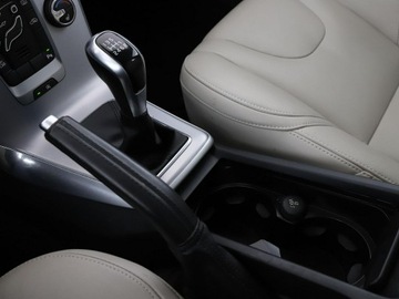 Volvo V40 II Cross Country Facelifting 2.0 T4 190KM 2017 Volvo V40 full LED jasne skóry klima auto, zdjęcie 24