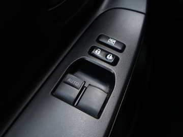 Toyota Yaris III Hatchback 5d Facelifting 2017 1.5 Dual VVT-iE 111KM 2017 Toyota Yaris 1.5 Dual VVT-i, Salon Polska, zdjęcie 14