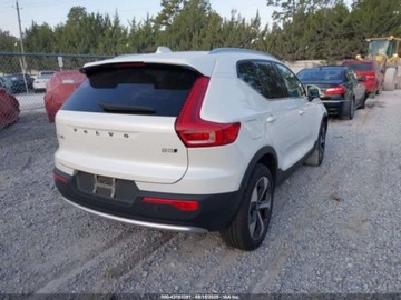 Volvo XC40 2023 Volvo XC 40 B5 Plus Bright Theme 2023 2.0l 2.0 Benzyna 247KM, zdjęcie 5