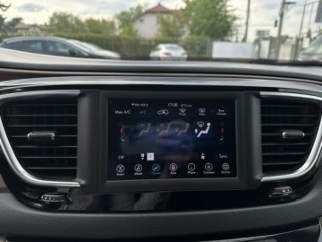 Chrysler Pacifica II 3.6 V6 291KM 2018 Chrysler Pacifica 3.6 benzyna/Automat/8 miejsc/Fak, zdjęcie 19