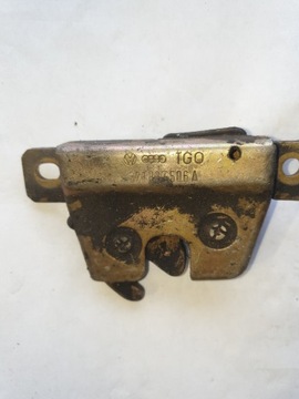 321827506A ZÁMEK KRYT KUFRU 1.8 I 65 1995 SEAT TOLEDO (1L)