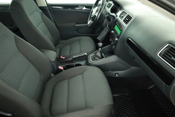 Volkswagen Jetta VI Sedan 1.2 TSI 105KM 2011 VW Jetta 1.2 TSI, Salon Polska, Klima, Tempomat, zdjęcie 6