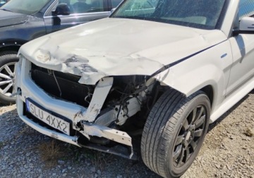 Mercedes GLK Off-roader 2.1 200 CDI BlueEFFICIENCY 143KM 2011 Mercedes-Benz GLK 2011r, 2.0CDI. Uszkodzony lewy przod. 2.1 Diesel 143KM, zdjęcie 22