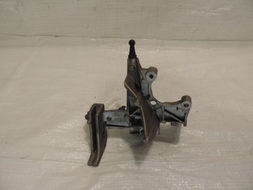 ŁAPA WSPORNIK SILNIKA FORD FOCUS MK3 1.5 TDCI F1BQ-9B470-AA