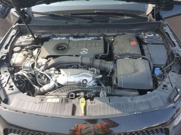 Mercedes GLB 2023 Mercedes-Benz GLB 250 2023 2.0l 2.0 Benzyna 221KM, zdjęcie 6