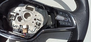 SKODA OCTAVIA RS IV 2020 - РУЛЕВОЕ КОЛЕСО MULTI DSG ОБРЕЗАННЫЕ ЛЕЗВИЯ 5E3419093AD