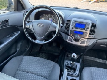Hyundai i30 I 2010 Hyundai i30 Lift 1.6 120KM Klima-auto Serwis Sprawdz PL OPONY zima, zdjęcie 3