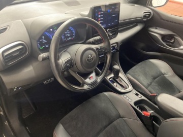 Toyota Yaris IV 2025 Toyota Yaris Hybrid 1.5 GR Sport IV (2020-) Toyota, zdjęcie 9