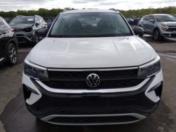 Volkswagen T-Cross 2022 Volkswagen T-Cross 2022 VOLKSWAGEN TAOS 1.5T S 1.5 Benzyna 158KM, zdjęcie 1