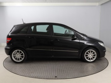 Mercedes Klasa B W245 180 CDI 109KM 2011 Mercedes B B 180 CDI , Navi, Klima, Tempomat, zdjęcie 5