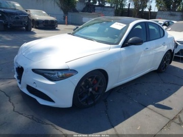 Alfa Romeo Giulia II Sedan Facelifting 2.0 Turbo 280KM 2020 Alfa Romeo Giulia Ti 2020 2.0l 2.0 Benzyna 280KM, zdjęcie 1