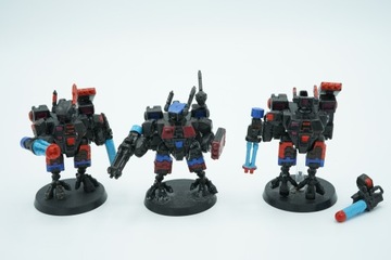Warhammer 40k T'au Empire XV8 Crisis Battlesuit Team zestaw 3 figurki