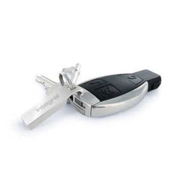 Встроенный USB-накопитель ARC емкостью 16 ГБ.