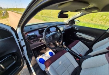 Citroen C4 Cactus Crossover Facelifting 1.2 PureTech 110KM 2018 Citroen C4 Cactus Citroen C4 Cactus Pure Tech 110 StopampStart EAT6 Select, zdjęcie 21