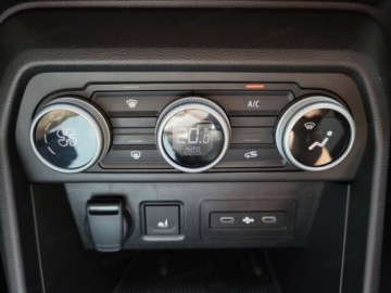 Dacia Jogger 2026 Od ręki - Extreme 5os. 1.2 Eco-G LPG 120KM / Pakiet Zimowy, Drive, zdjęcie 9