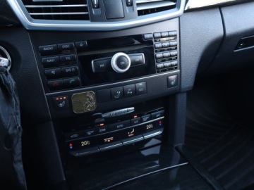 Mercedes Klasa E W212 Kombi 200 CGI BlueEFFICIENCY 184KM 2012 Mercedes E E 200, Automat, Skóra, Navi, Xenon, zdjęcie 16