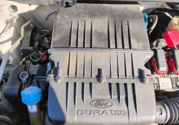 Ford Ka III 1.2 Duratec 69KM 2012 Ford KA 2012r, 1.2 Benzyna. Uszkodzony tyl i lekko lewy przod. Jezdzi., zdjęcie 18