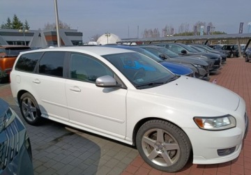 Volvo V50 2.4 D5 180KM 2010 Volvo V50 D5 R-Design Momentum 2.4 Diesel 180KM, zdjęcie 3