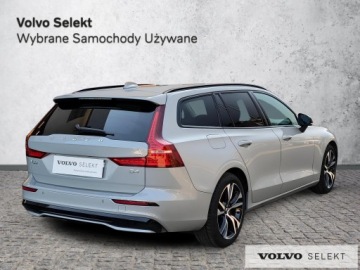 Volvo V60 II  Kombi Facelifting 2.0 B4 B 197KM 2025 Volvo V60 V60 B4 Benzyna, Plus Dark, Aktywny tempo, zdjęcie 6