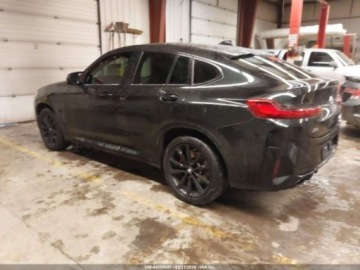 BMW X4 G02 2022 BMW X4 M40i 2022 3.0 Benzyna 382KM, zdjęcie 3