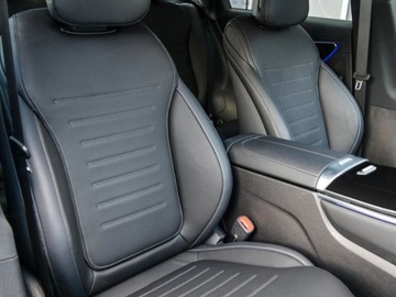 Mercedes GLC C254/X254 Coupe 2.0 200 204KM 2025 MERCEDES-BENZ GLC 200 4-Matic AMG Line 2.0 (204KM) 2025, zdjęcie 4