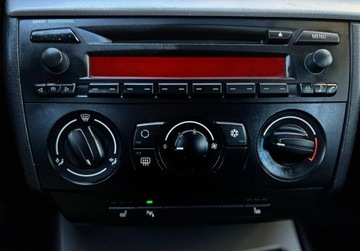 BMW Seria 1 E81/E87 Hatchback 5d E87 2.0 118d 122KM 2006 BMW Seria 1 Klima Alu Niski przebieg Gwarancja w cenie Warszawa VKKW 2.0, zdjęcie 19