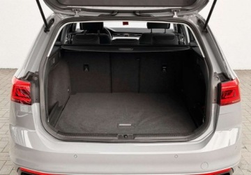 Volkswagen Passat B8 Variant Facelifting 1.5 TSI EVO 150KM 2022 Volkswagen Passat Matrix-LED Kamera Czujniki Travel Assist FVAT23 Sal, zdjęcie 15