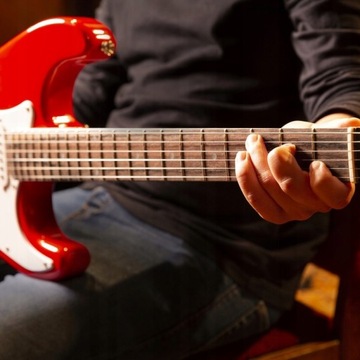 ЭЛЕКТРИЧЕСКАЯ ГИТАРА красный усилитель аксессуары подставка для гитары