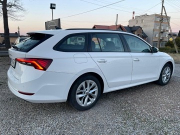 Skoda Octavia IV Kombi 2.0 TDI 150KM 2022 Skoda Octavia 2.0 TDI 150 KM DSG AMBITION BEZWYPADKOWY 2.0 Diesel 150KM, zdjęcie 11