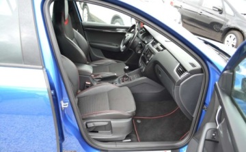 Skoda Octavia III RS Kombi 2.0 TDI 184KM 2015 Skoda Octavia RS - 2.0 - Bezwypadkowe - Nowe rozrzady - Bez wady olejowej, zdjęcie 30